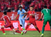 -包含苏宁客场战平富德，暂居积分榜第二的词条