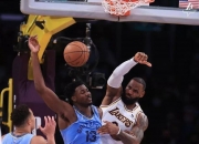 -灰熊轻取上海队，高诗岩惊艳四座