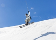 英雄联盟总决赛门票-当意式链式防守遇上橙色洪流，一场横跨亚平宁与波斯湾的战术解构