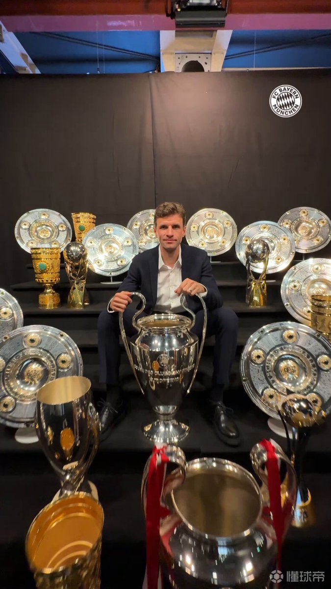 包含拜仁慕尼黑球员获得当地联赛最佳射手称号的词条 包含拜仁慕尼黑球员获得当地联赛最佳射手称号的词条