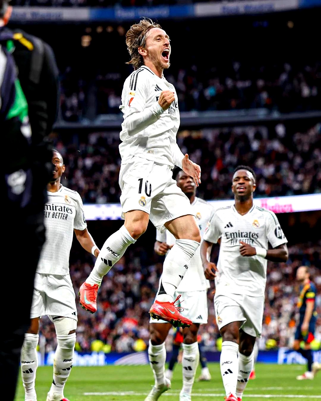 尤文图斯客场逆转，豪取三分