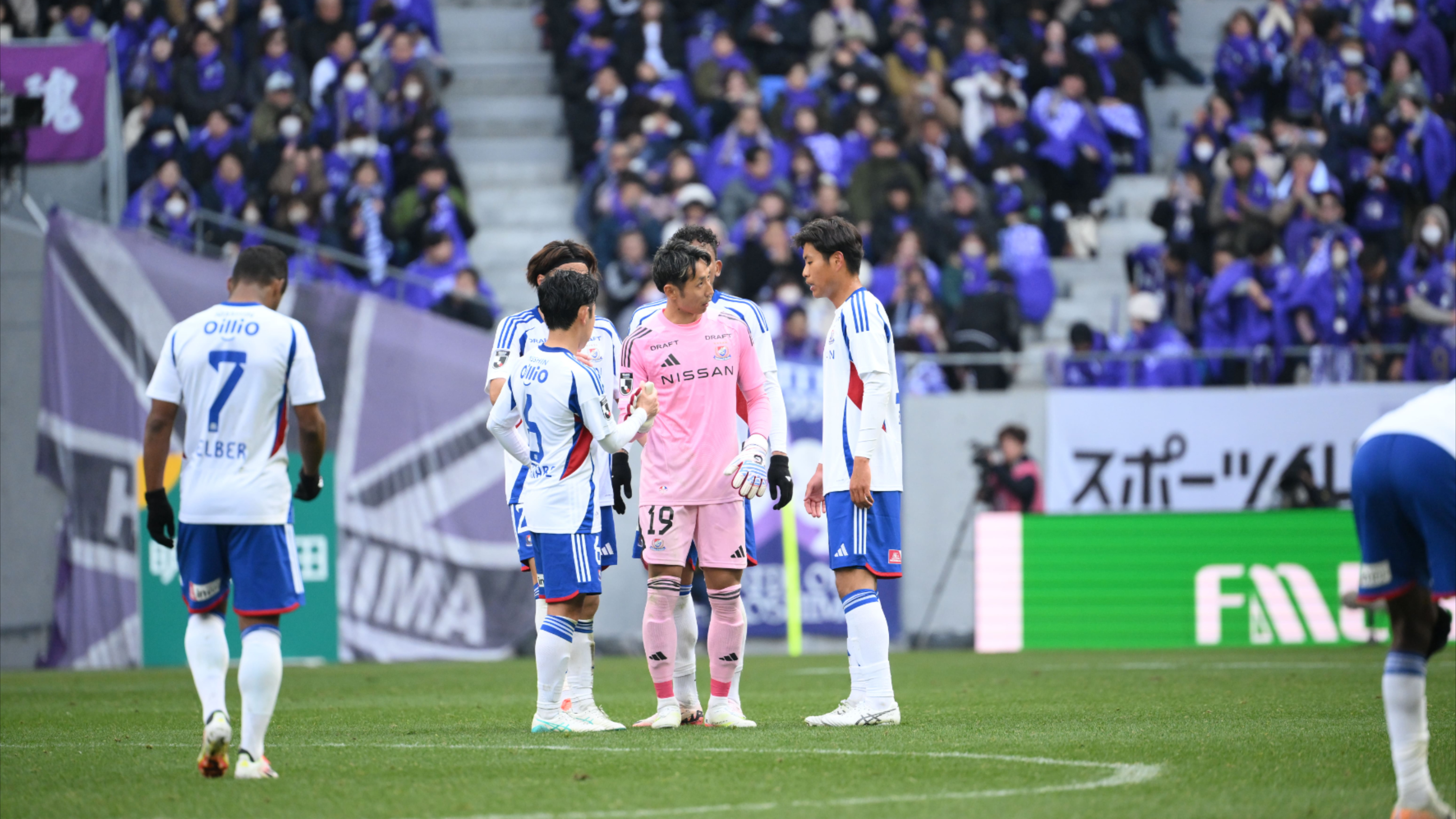 主教练指挥足球新赛季展望掀起热议 主教练指挥足球新赛季展望掀起热议