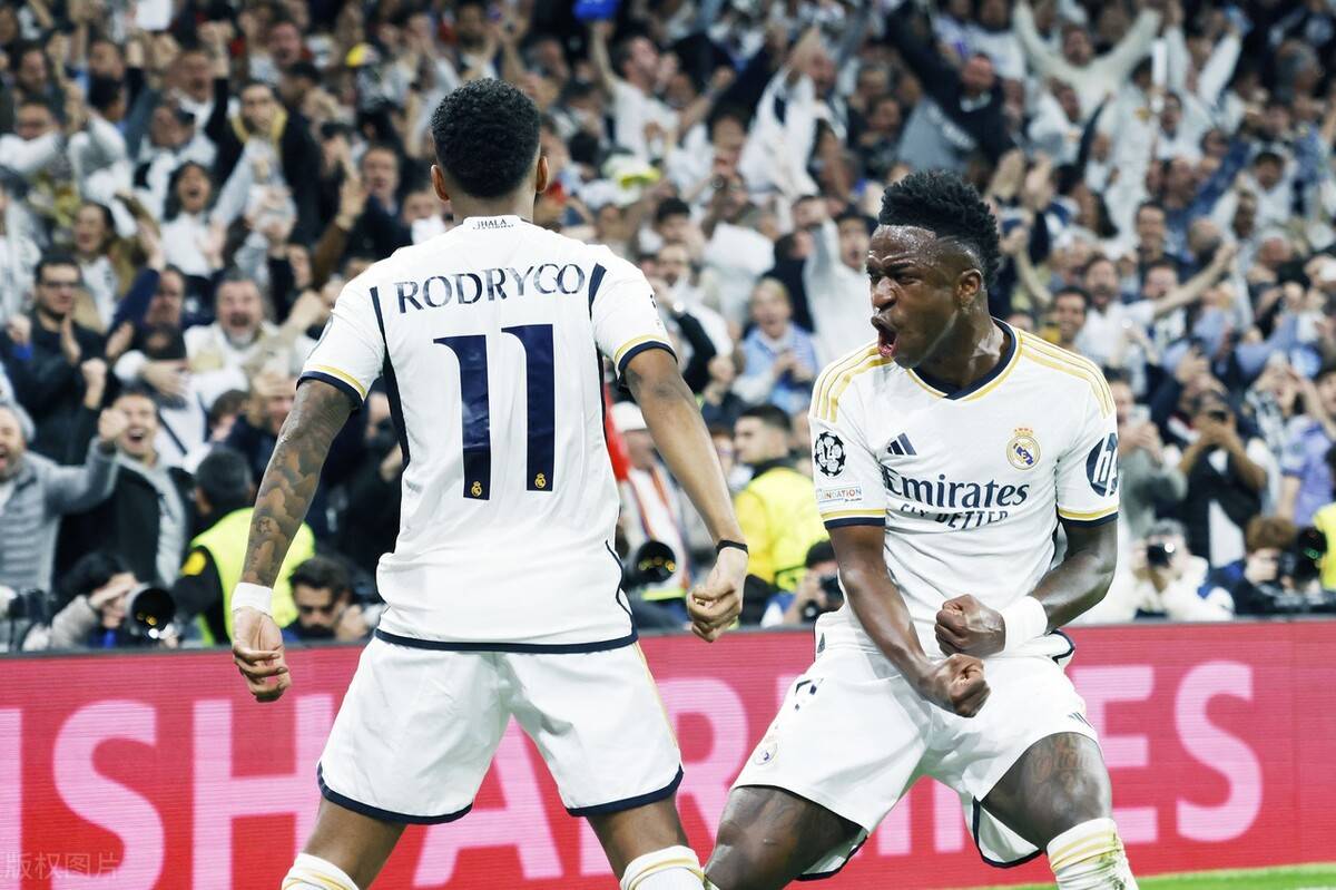 巴黎队神奇逆转晋级四强