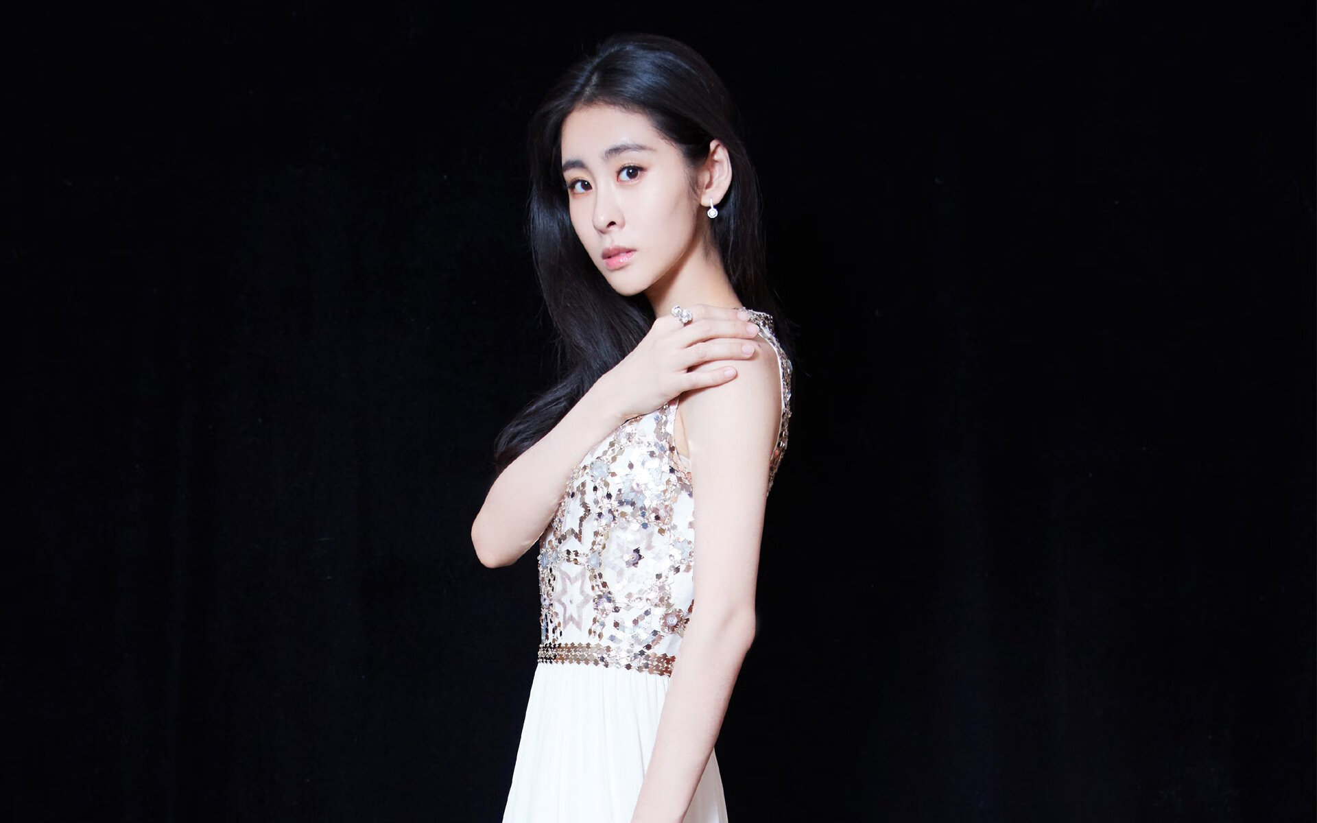 西甲国家德比焦点战启示录,浙江队以巴萨式进攻冲垮广东队