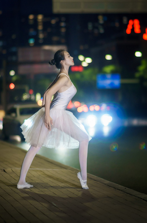 当戈贝尔的阴影覆盖雷霆，步行者如何用空间换防带走胜利