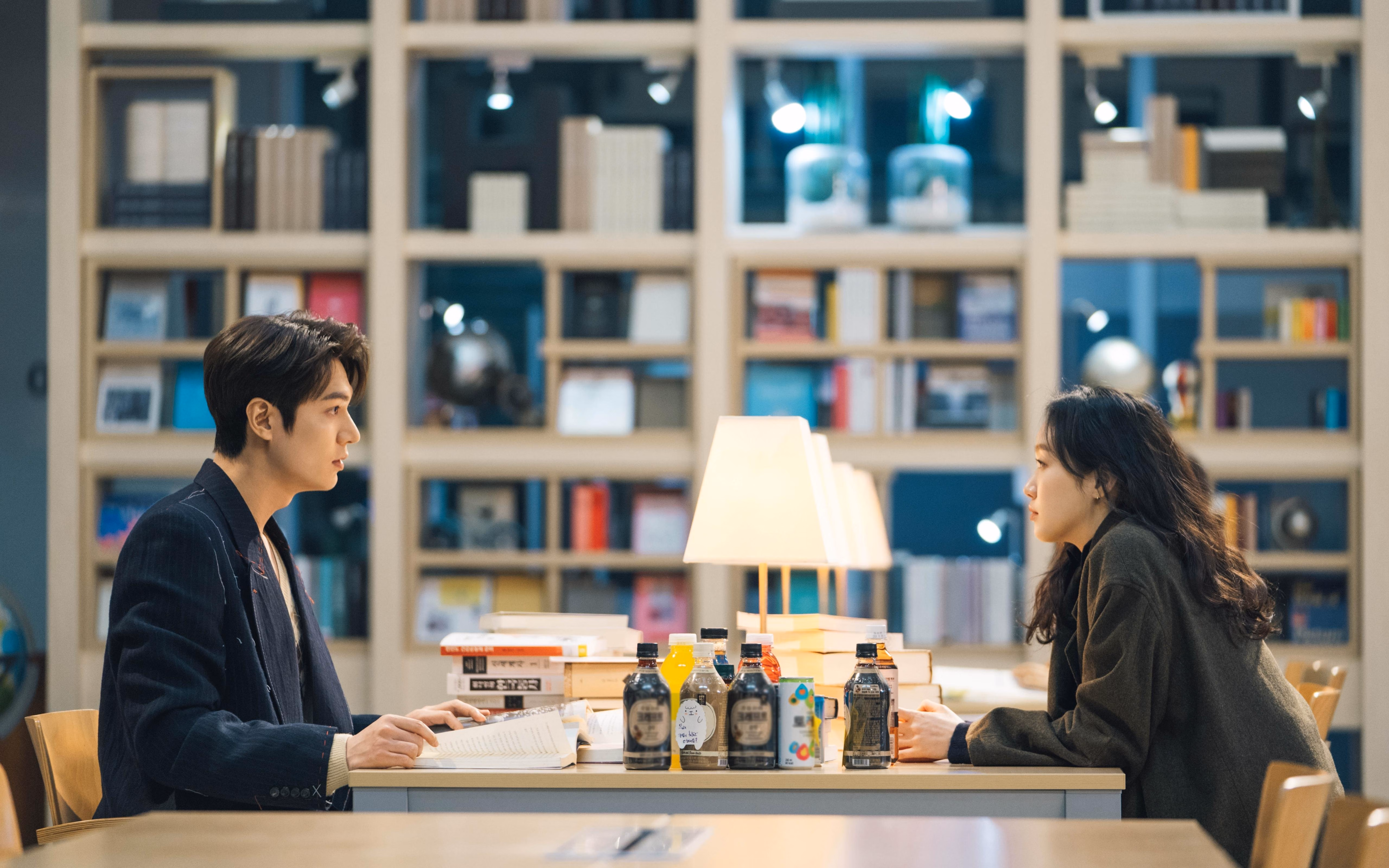 奥运周期关键战焦点战,尼克斯加时险胜勇士,球星对决暗藏国家队悬念