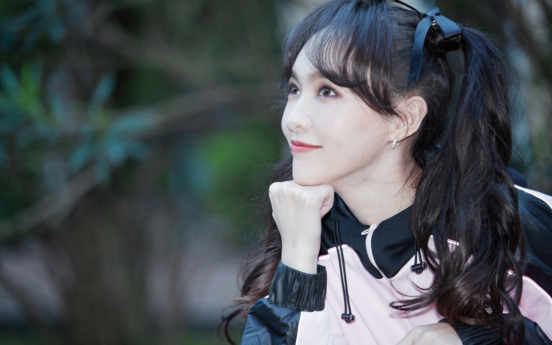 北欧寒夜燃起红黑烈焰，神秘侠客奥利维耶，一剑封喉定乾坤