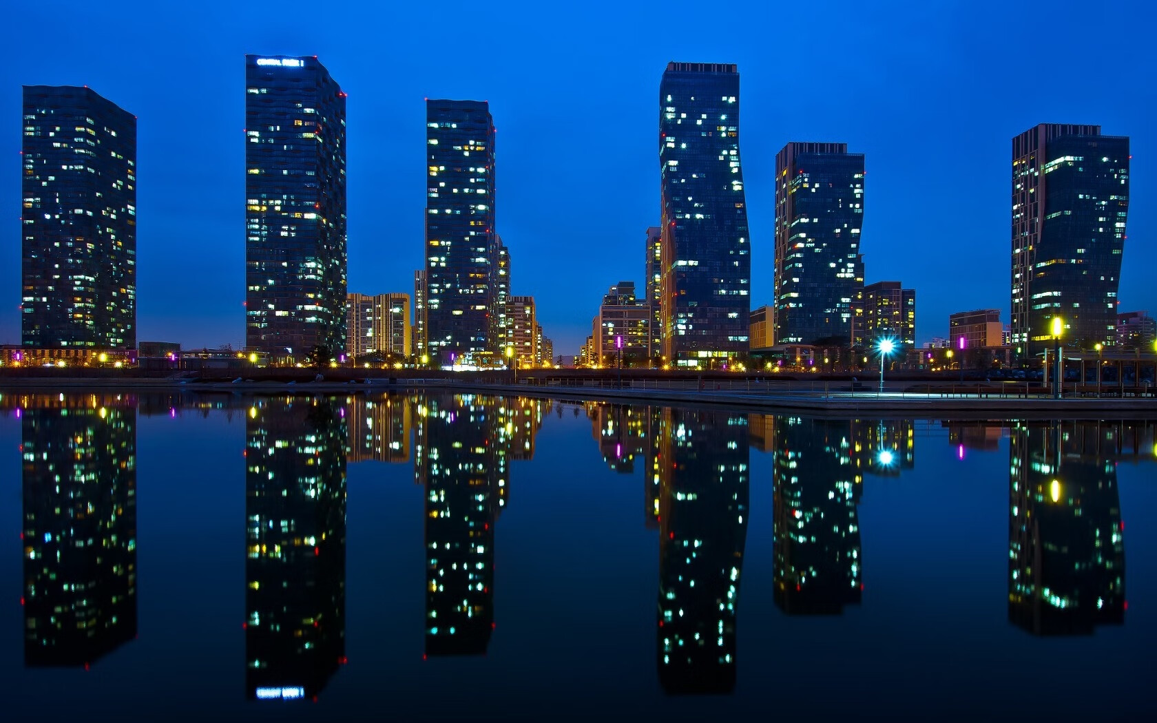 宿命轮回,2026世界杯再演巅峰对决,日本铁骑碾压罗马尼亚,费利克斯独舞改写历史