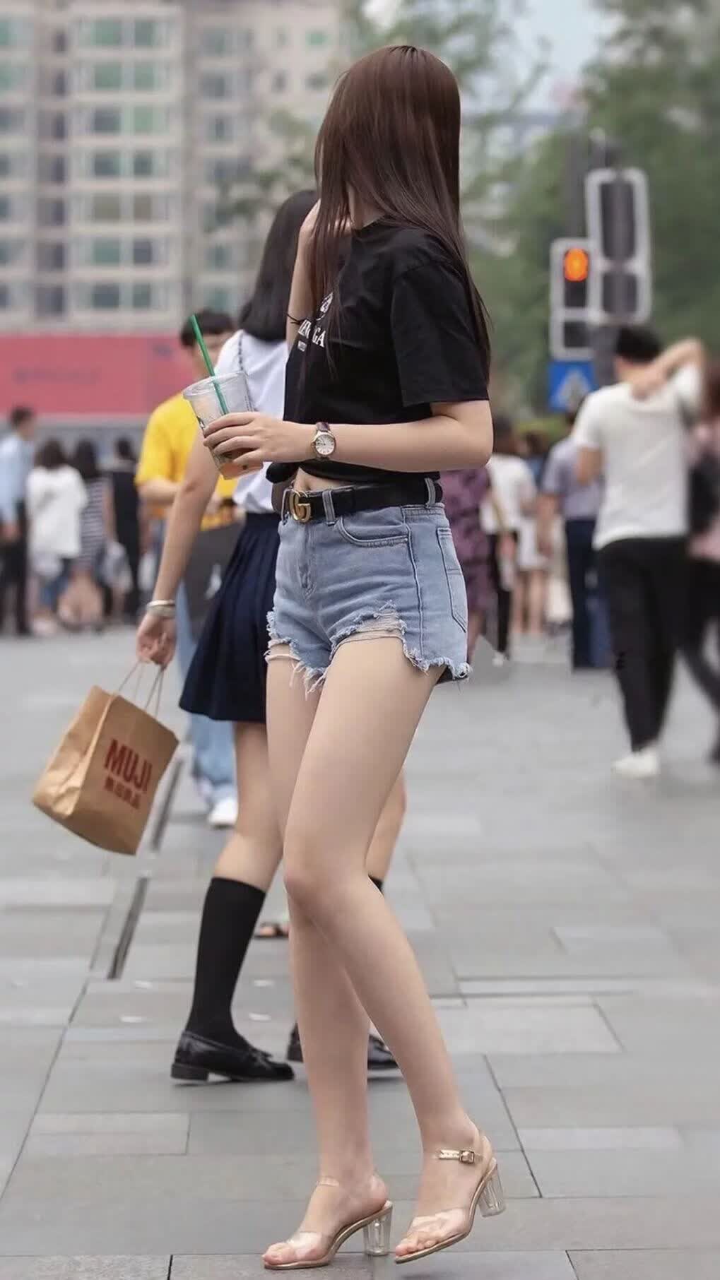 沙漠中的冷血一击,阿诺德绝杀阿联酋,厄瓜多尔酝酿四年的复仇之刃